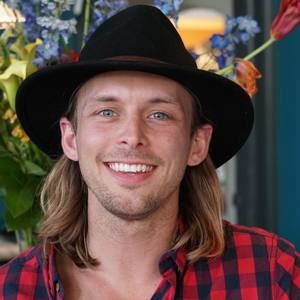 Meet your Posher, James